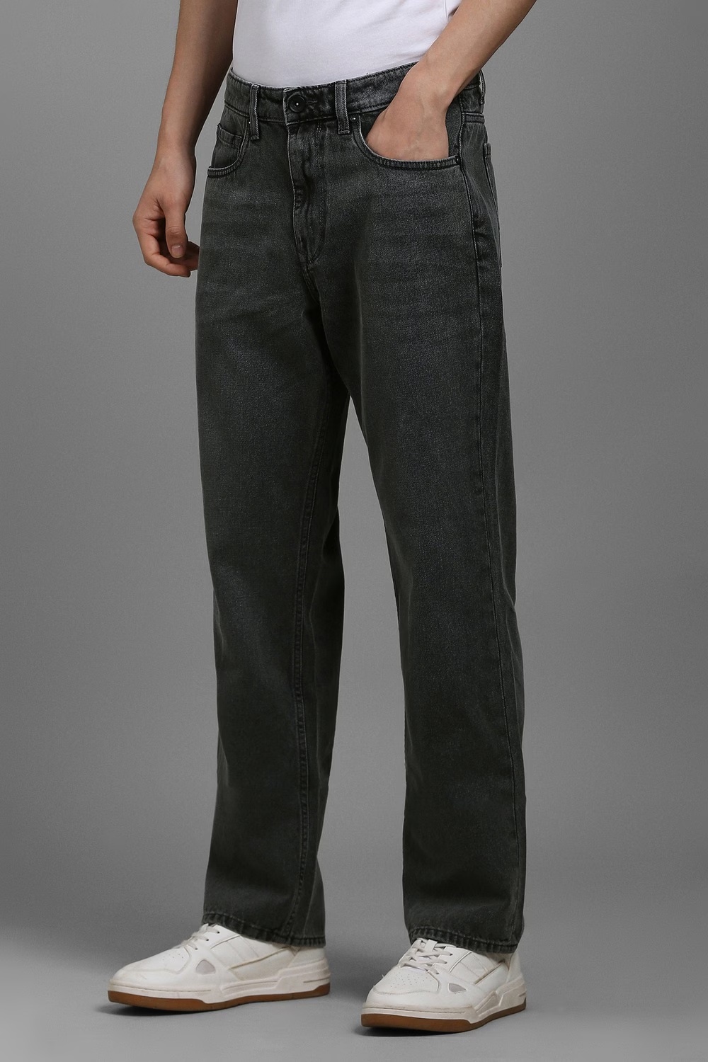 80678-men-grey-mid-wash-regular-fit-jeans-grey-1.jpg