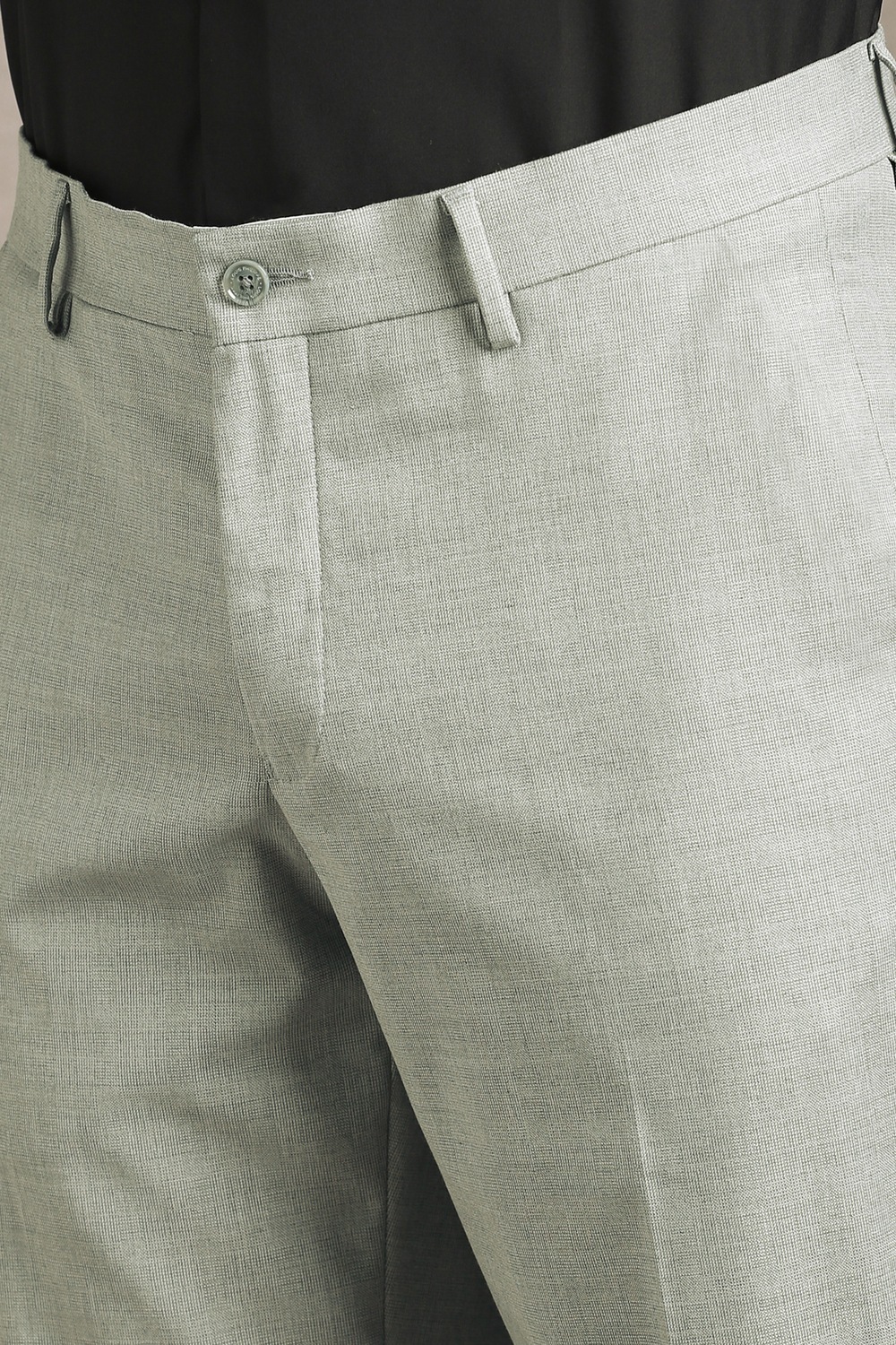 8195-men-grey-textured-flat-front-formal-trousers-grey-1.jpg