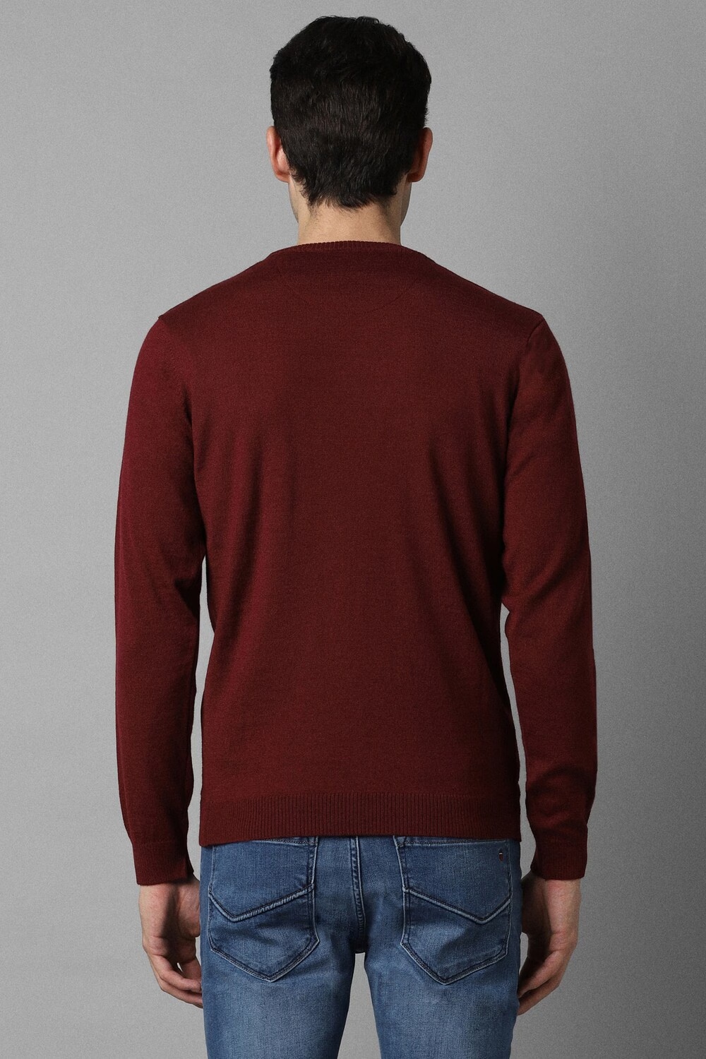 822-men-maroon-solid-crew-neck-full-sleeves-sweater-maroon-1.jpg
