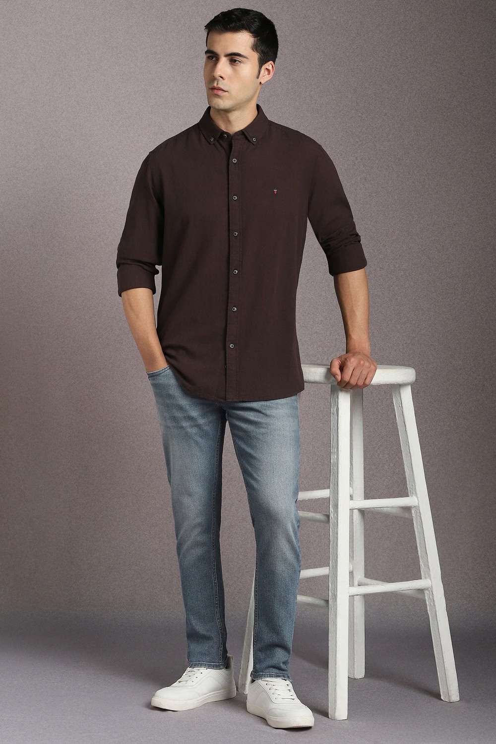 8359-men-brown-solid-full-sleeves-casual-shirt-brown-1.jpg
