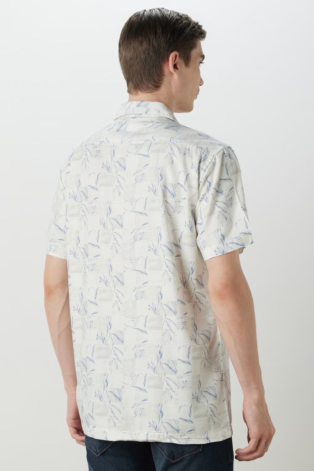8374-men-white-print-half-sleeves-casual-shirt-white-1.jpg