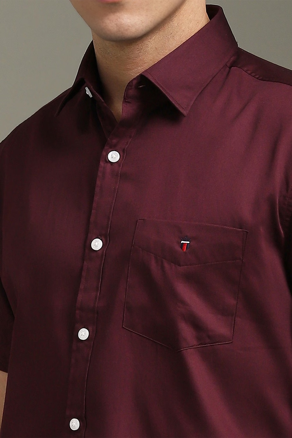 8385-men-maroon-solid-half-sleeves-casual-shirt-maroon-1.jpg