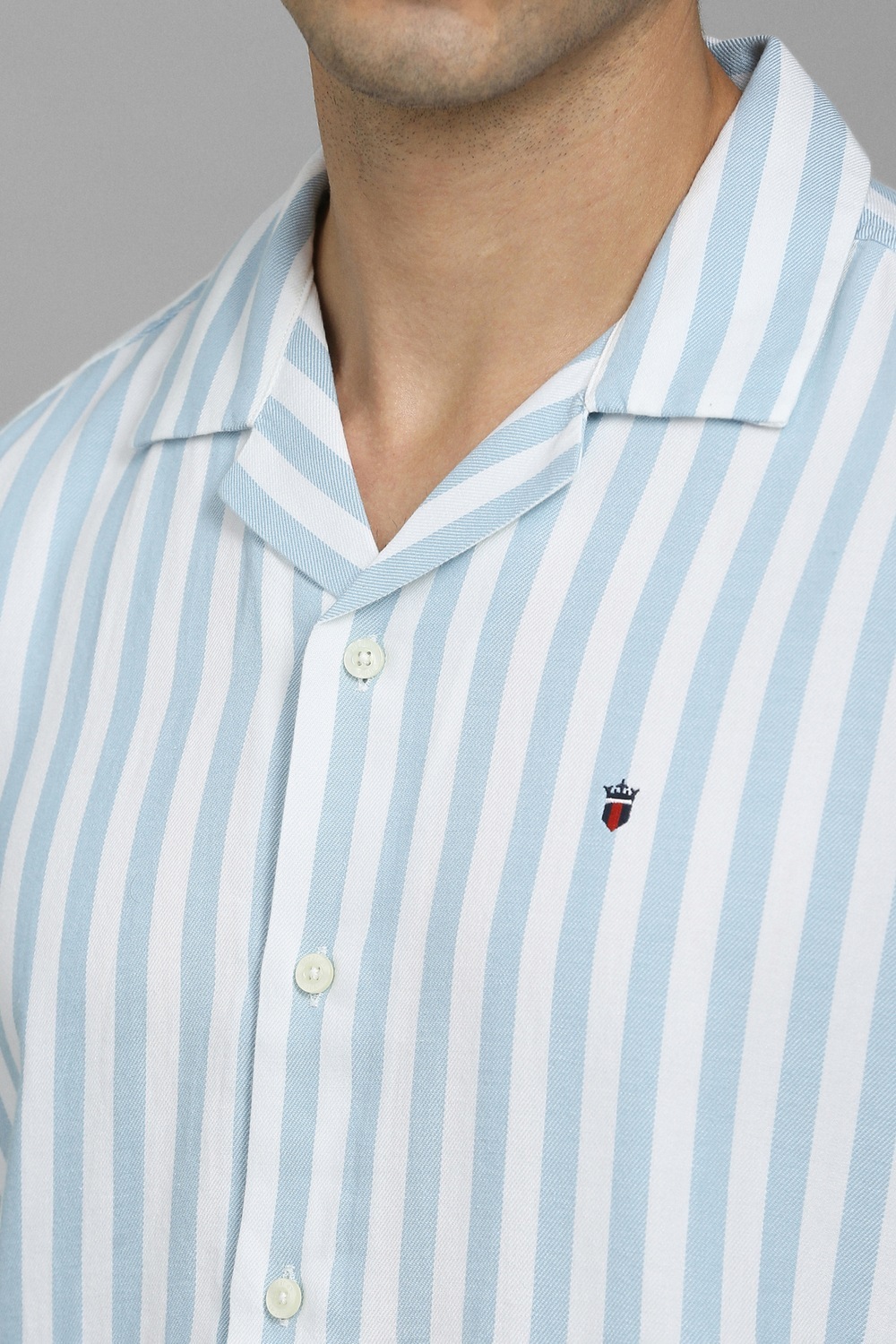 8389-men-white-stripe-half-sleeves-casual-shirt-white-1.jpg