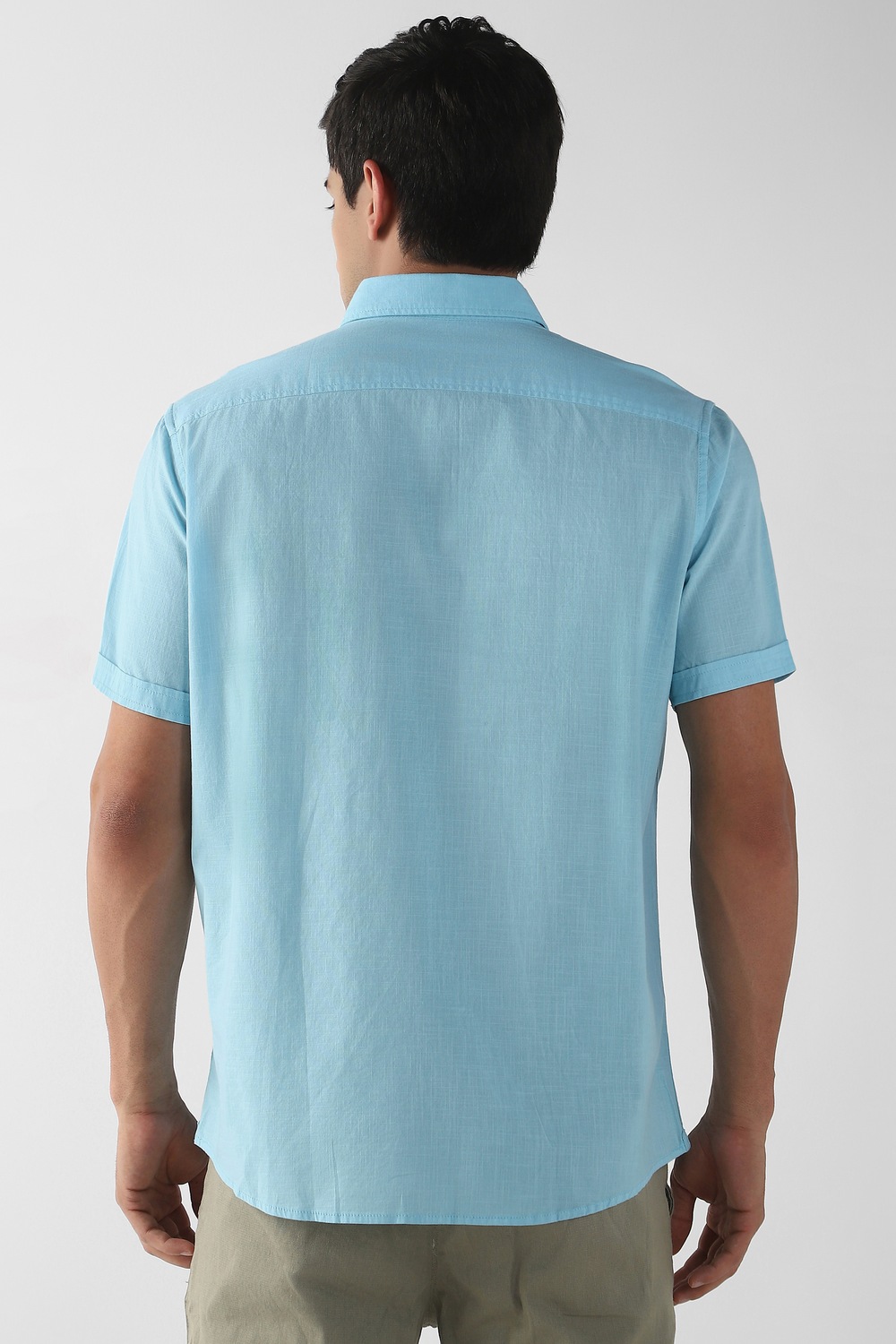 8445-men-blue-slim-fit-textured-half-sleeves-casual-shirt-blue-1.jpg