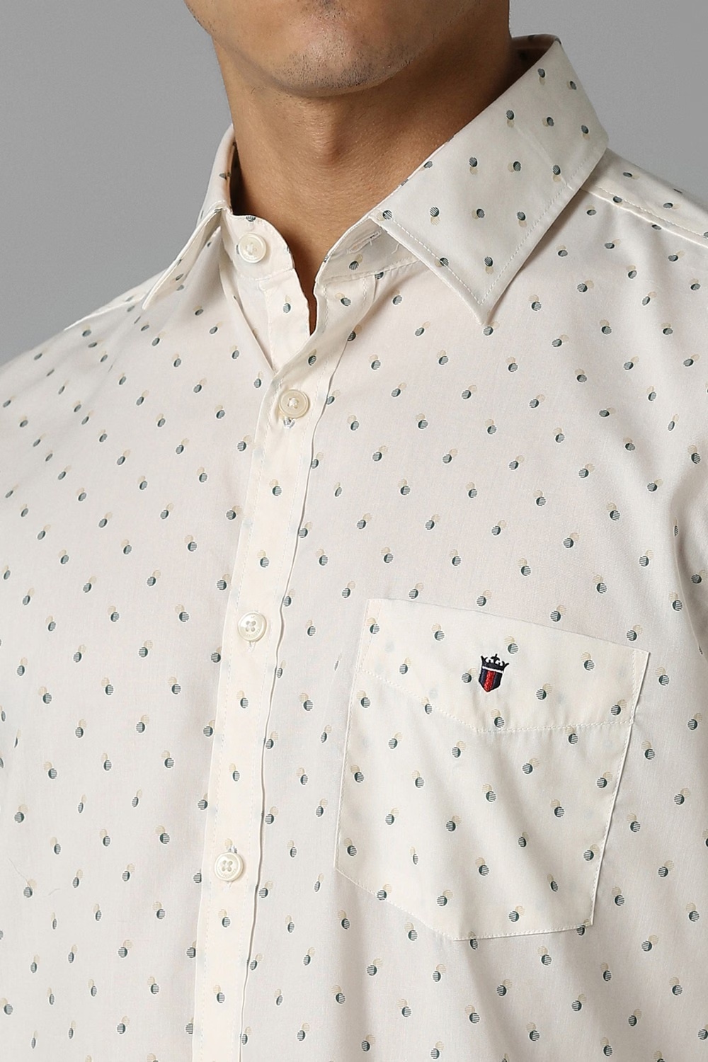 8606-men-white-print-full-sleeves-casual-shirt-white-1.jpg