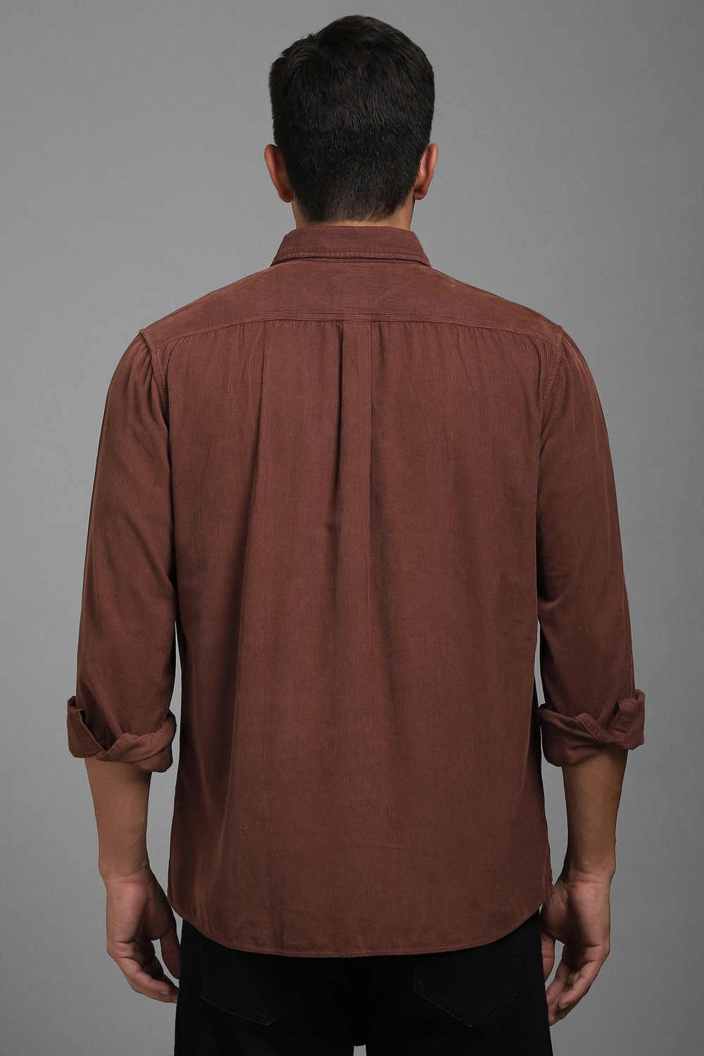 8670-men-brown-solid-full-sleeves-casual-shirt-brown-1.jpg