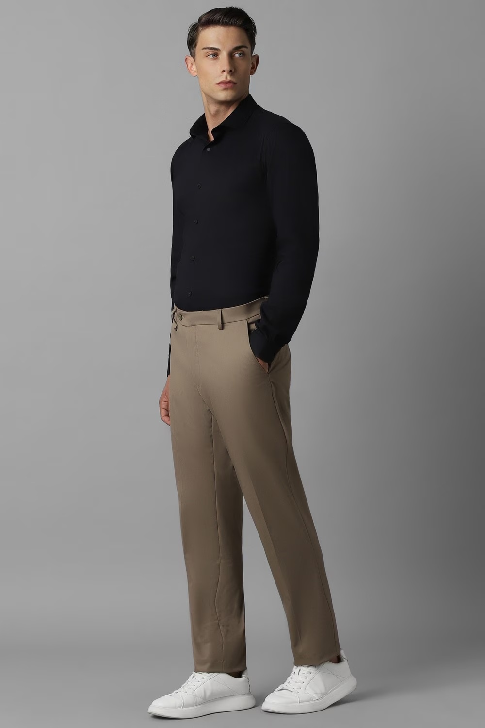 8789-men-black-solid-full-sleeves-casual-shirt-black-1.jpg