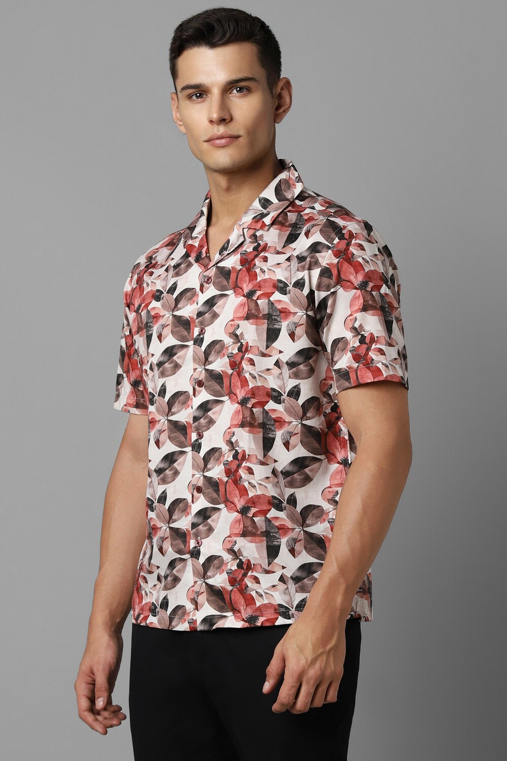 9286-men-white-slim-fit-print-half-sleeves-casual-shirt-white-1.jpg