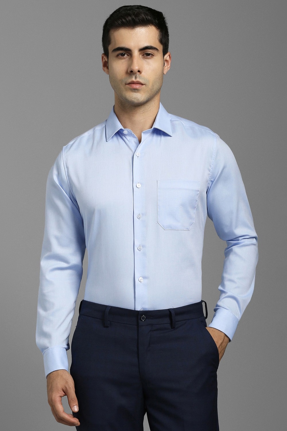 9534-men-light-blue-solid-full-sleeves-formal-shirt-light-blue-1.jpg