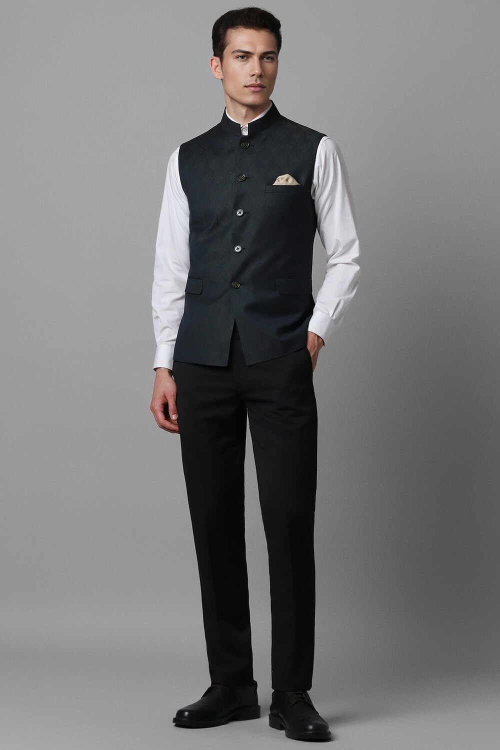 Men Black Embroidered Slim Fit Party Nehru Jacket-Black