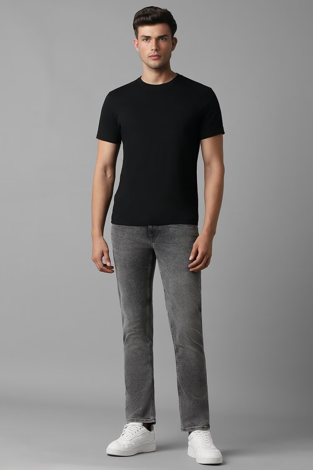 9813-men-grey-mid-slim-fit-jeans-grey-1.jpg
