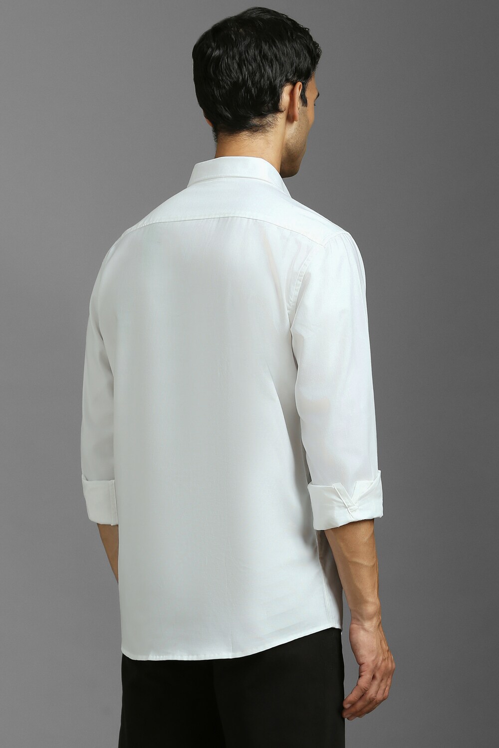 9911-men-white-slim-fit-patterned-full-sleeves-casual-shirt-white-1.jpg